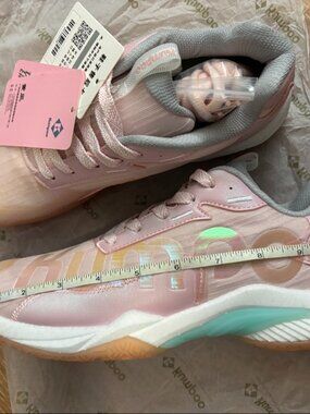 Kumpoo KH-D72PRO Badminton Shoes – Women's US 8.5 – Brand New with Tags